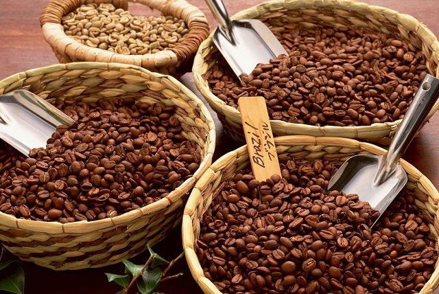 Giá cà phê hôm nay 24/6: Đồng loạt tăng mạnh, Robusta vượt 1.600 USD/tấn - Ảnh 1