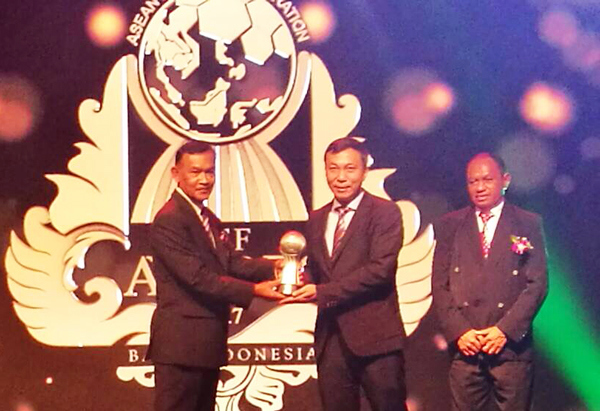 VFF nhận giải thưởng Liên đoàn bóng đá xuất sắc nhất năm của Đông Nam Á - Ảnh 1