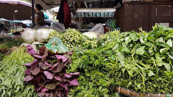 Giá rau xanh tại TP Hồ Chí Minh tăng vọt vì dịch Covid-19 - Ảnh 1
