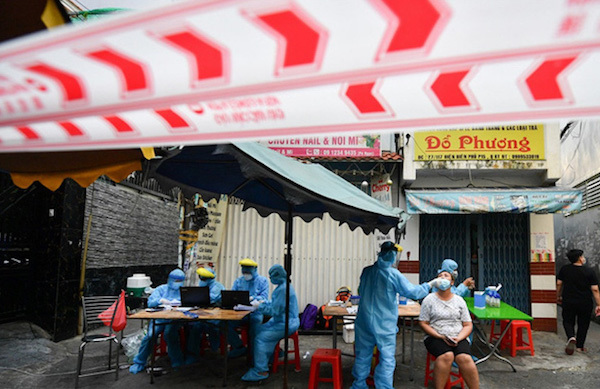 TP Hồ Chí Minh: Phong tỏa tạm thời 17 tầng của tòa nhà Flemington vì ca nghi mắc Covid-19 - Ảnh 1