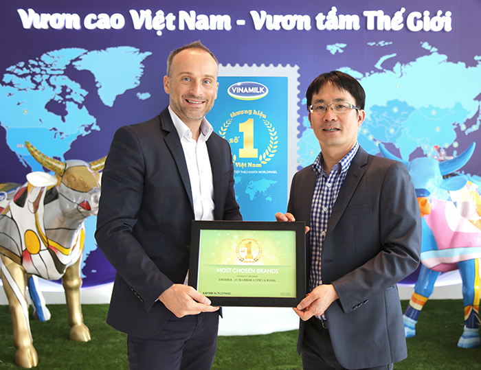 Vinamilk 3 năm liên tiếp nằm trong top những thương hiệu được lựa chọn nhiều nhất ở Việt Nam - Ảnh 1