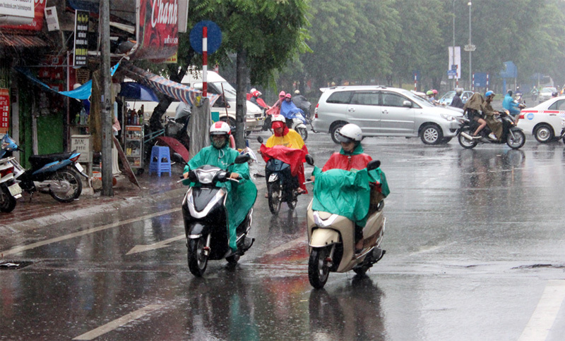 Thời tiết hôm nay 21/7: Hà Nội có mưa rào và dông vài nơi, nhiệt độ cao nhất 35 độ C - Ảnh 1