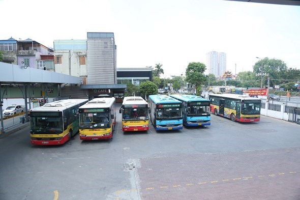 Hà Nội tạm dừng hoạt động vận tải hành khách công cộng đến 37 tỉnh, thành phố - Ảnh 1