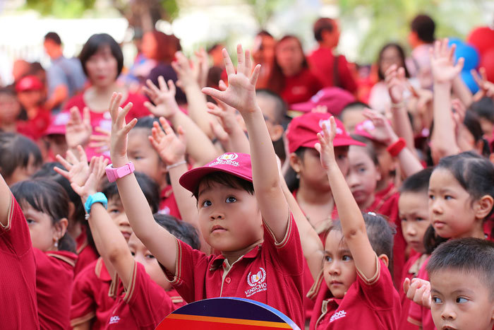 Hà Nội: Hơn 1,8 triệu học sinh náo nức dự lễ khai giảng năm học mới - Ảnh 14