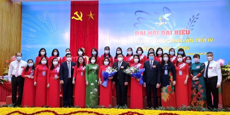 Bà Nguyễn Lệ Hằng tái đắc cử Chủ tịch Hội Liên hiệp Phụ nữ quận Hoàng Mai - Ảnh 3