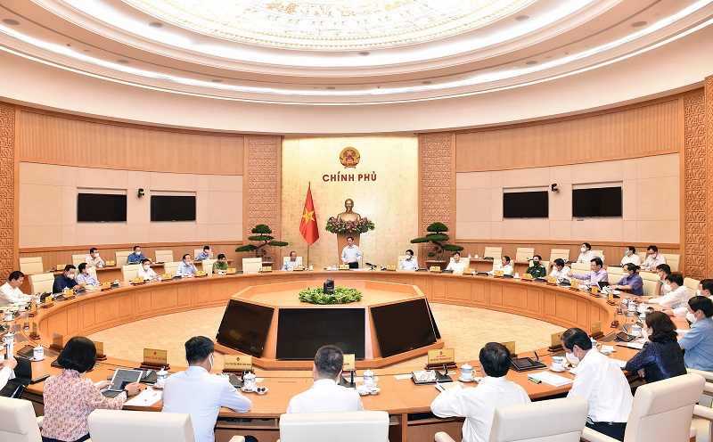 Thủ tướng Chính phủ Phạm Minh Chính: Thực hiện nghiêm Chỉ thị 16 và có thể ở mức cao hơn - Ảnh 1