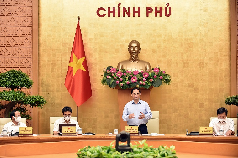 Thủ tướng kêu gọi ưu tiên vaccine Covid-19 cho TP Hồ Chí Minh, Hà Nội và tỉnh có nhiều KCN - Ảnh 2