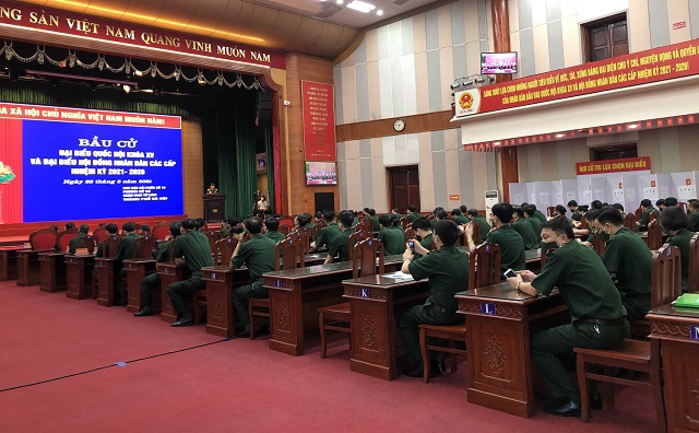 Hơn 5,4 triệu cử tri Thủ đô Hà Nội náo nức đi bầu cử đại biểu Quốc hội và HĐND các cấp nhiệm kỳ 2021 - 2026 - Ảnh 130