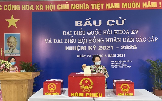 Hơn 5,4 triệu cử tri Thủ đô Hà Nội náo nức đi bầu cử đại biểu Quốc hội và HĐND các cấp nhiệm kỳ 2021 - 2026 - Ảnh 77