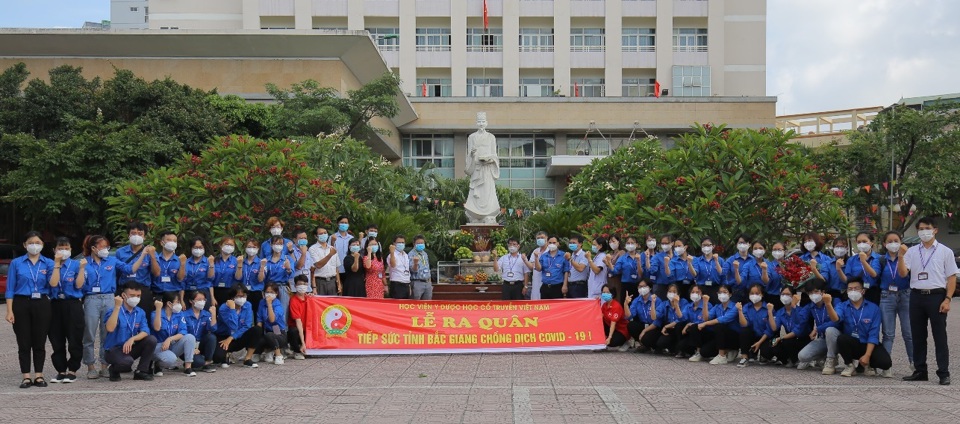 Sinh viên Thủ đô “xếp bút nghiên”, tình nguyện lên đường hỗ trợ tâm dịch - Ảnh 3