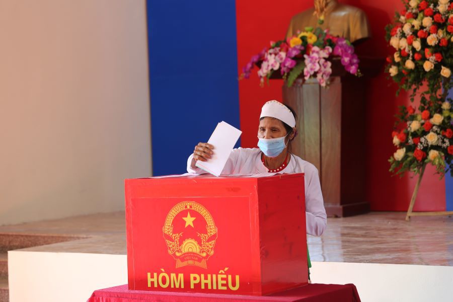 Lá phiếu của trách nhiệm và niềm tin của cử tri thôn Víp, xã Minh Quang, Ba Vì - Ảnh 13