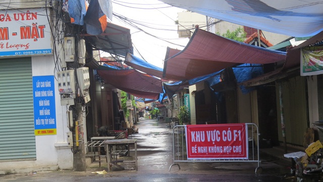 Hà Nội: Huyện Thường Tín “phong toả” tạm thời xóm nhà bệnh nhân mắc Covid-19 ở xã Quất Động - Ảnh 3
