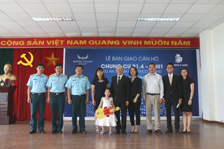 Tập đoàn Mường Thanh bàn giao nhà cho gia đình Đại tá phi công Trần Quang Khải - Ảnh 3