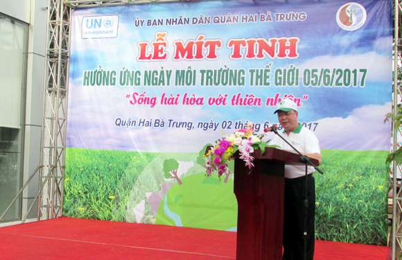 Quận Hai Bà Trưng đồng loạt hưởng ứng “Sống hài hòa với thiên nhiên” - Ảnh 1