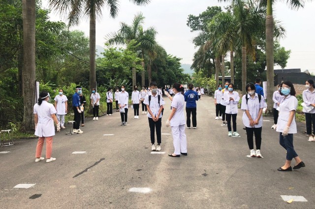 Huyện Sóc Sơn: Phòng dịch Covid-19 nghiêm ngặt trong kỳ thi tuyển sinh lớp 10 THPT - Ảnh 4