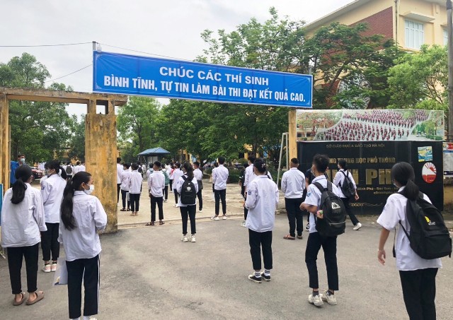 Huyện Sóc Sơn: Phòng dịch Covid-19 nghiêm ngặt trong kỳ thi tuyển sinh lớp 10 THPT - Ảnh 1
