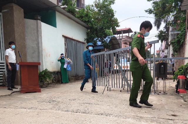 Huyện Sóc Sơn gỡ bỏ phong tỏa cách ly y tế một khu dân cư tại xã Mai Đình - Ảnh 1