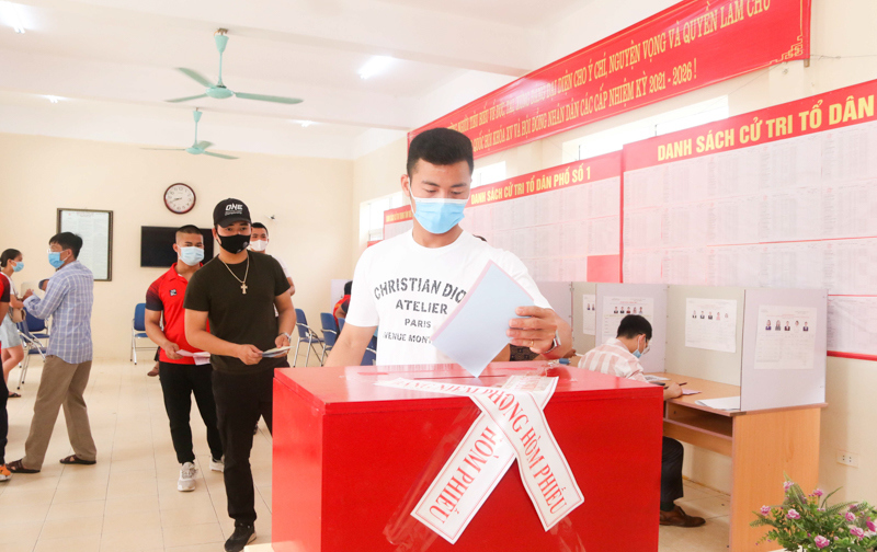 Các vận động viên thể thao Hà Nội hào hứng tham gia bầu cử trong ngày hội non sông - Ảnh 1