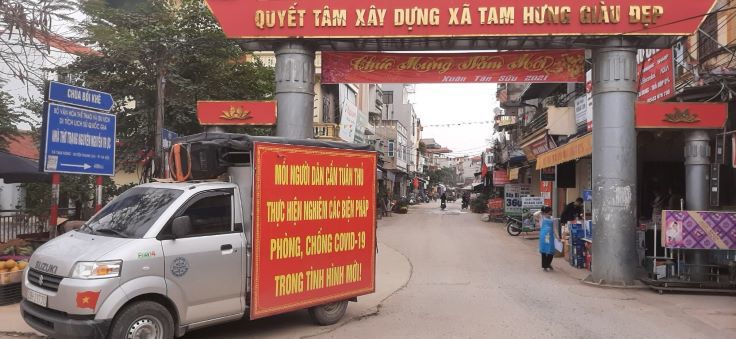 Huyện Thanh Oai xử phạt 12 trường hợp không đeo khẩu trang phòng dịch Covid-19 - Ảnh 2