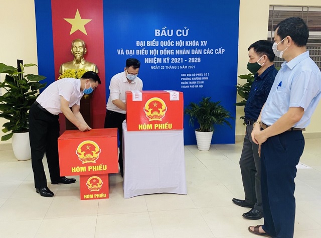 Hơn 5,4 triệu cử tri Thủ đô Hà Nội náo nức đi bầu cử đại biểu Quốc hội và HĐND các cấp nhiệm kỳ 2021 - 2026 - Ảnh 53