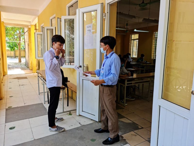 Huyện Thanh Oai: Quyết tâm tổ chức kỳ thi tốt nghiệp THPT an toàn với “6 vòng 3 lớp” - Ảnh 3