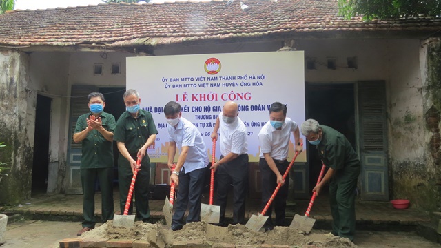 MTTQ TP Hà Nội khởi công xây nhà đại đoàn kết cho hộ nghèo xã Đại Hùng - Ảnh 2