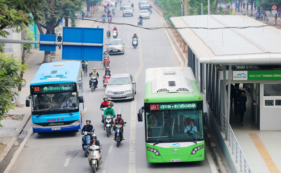 Càng thịnh vượng, càng ít xe máy - Ảnh 1