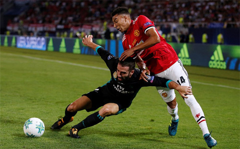 Real Madrid buộc MU thua tâm phục khẩu phục - Ảnh 1