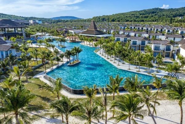 2 khách sạn mới của Sun Group trong Top 100 điểm đến tuyệt vời nhất thế giới 2021 - Ảnh 3