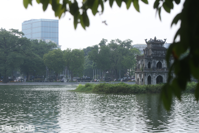 [Ảnh] Hà Nội: Phun khử khuẩn toàn bộ khu vực hồ Hoàn Kiếm và 10 phường phố cổ - Ảnh 15