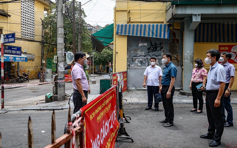 Quận Hoàn Kiếm: Chủ động, quyết liệt phòng chống dịch Covid-19, chăm lo, ổn định đời sống nhân dân - Ảnh 1