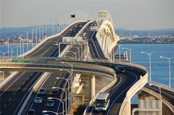 Chiêm ngưỡng những cây cầu vượt biển dài nhất thế giới - Ảnh 8