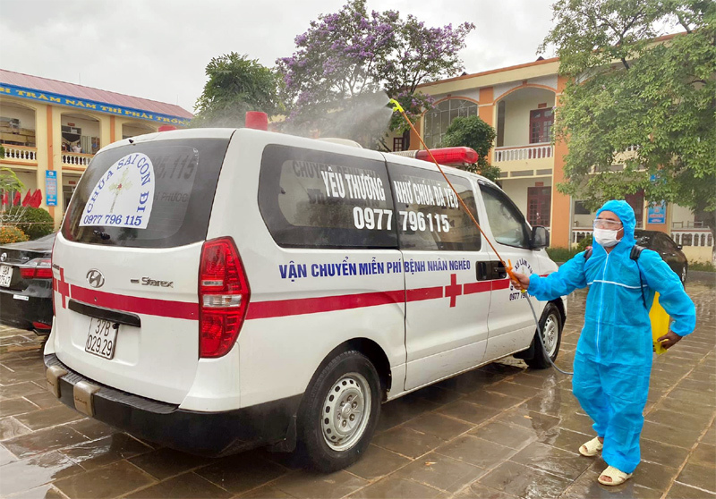 Xúc động 2 tài xế xứ Nghệ lái xe cứu thương về hỗ trợ chống dịch ở Bắc Giang - Ảnh 5