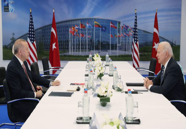 Ông Erdogan giữ nguyên quan điểm về "rồng lửa" S-400 sau cuộc gặp Tổng thống Biden - Ảnh 1