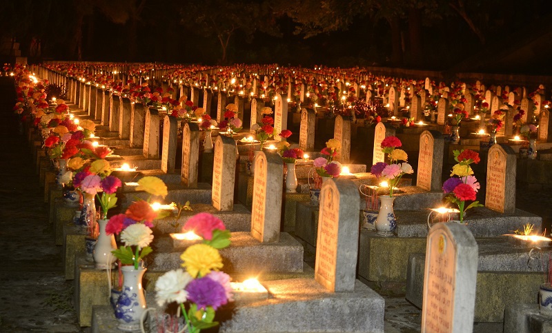 Quảng Trị: Thắp sáng hơn 60.000 ngọn nến tri ân các anh hùng liệt sĩ - Ảnh 3
