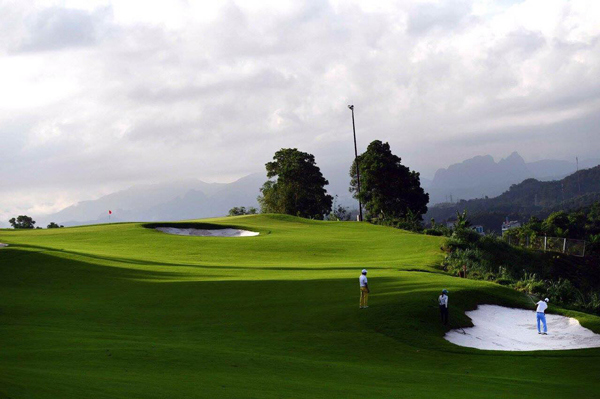 FLC Halong Golf Club thu hút golfer với giải đấu KLF Golf Tournament 2017 - Ảnh 7