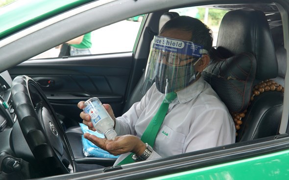Hà Nội chấp thuận cho 200 xe taxi Mai Linh được hoạt động trong thời gian giãn cách - Ảnh 1