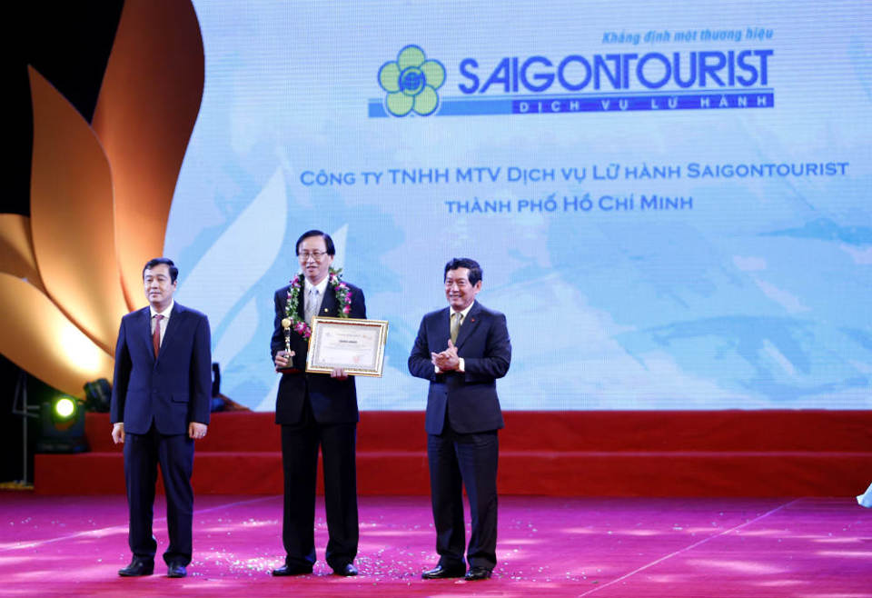 91 doanh nghiệp được trao Giải thưởng Du lịch Việt Nam năm 2017 - Ảnh 3