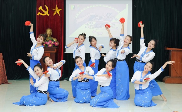 Ấn tượng lớp học múa truyền thống Việt Nam cho người nước ngoài - Ảnh 4