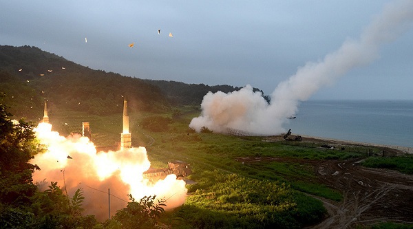 Đáp trả Triều Tiên, Hàn Quốc quyết triển khai tiếpTHAAD - Ảnh 1
