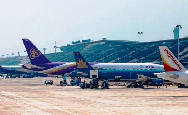 Sân bay Nội Bài và Tân Sơn Nhất cho phép khách nhập cảnh trở lại - Ảnh 1