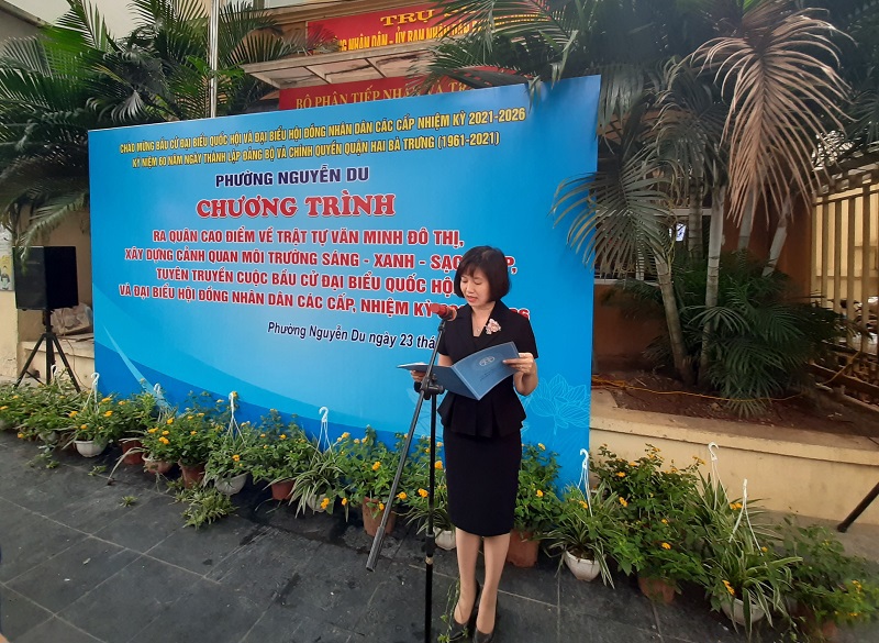 Phường Nguyễn Du (quận Hai Bà Trưng): Ra quân thi đua cao điểm tuyên truyền về văn minh đô thị, chào mừng cuộc bầu cử - Ảnh 2