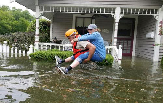 Mỹ: "Siêu bão thập kỷ" Harvey nhấn chìm TP Houston - Ảnh 1