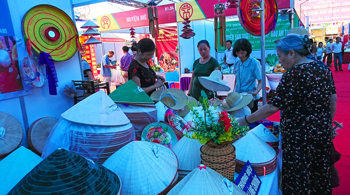 Hội chợ tôn vinh hàng Việt và kết nối giao thương mọi vùng miền - Ảnh 7