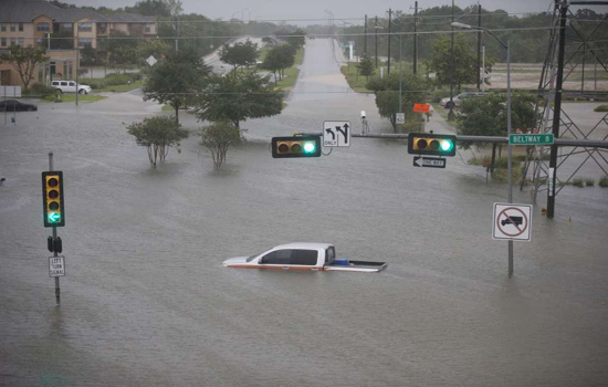 Siêu bão Harvey đổ bộ lần 2 vào Texas và Louisiana - Ảnh 2