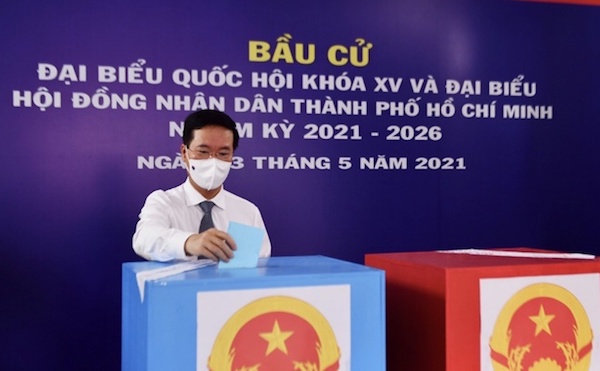Thường trực Ban Bí thư Võ Văn Thưởng bỏ phiếu ở quận Phú Nhuận, TP Hồ Chí Minh - Ảnh 2