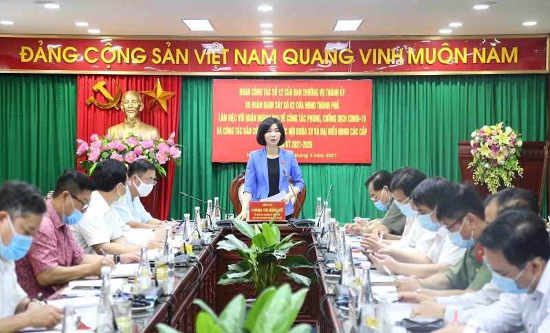 Phó Chủ tịch HĐND TP Phùng Thị Hồng Hà: Hoàng Mai tập trung cao độ để làm tốt công tác dập dịch và bầu cử - Ảnh 2
