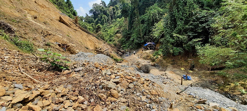 Quảng Nam đánh sập các hầm vàng ở Vườn quốc gia Sông Thanh - Ảnh 1