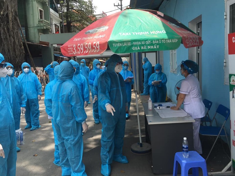 14 cán bộ y tế Bệnh viện Phúc Yên từng đến quán Sunny ở Vĩnh Phúc - Ảnh 1