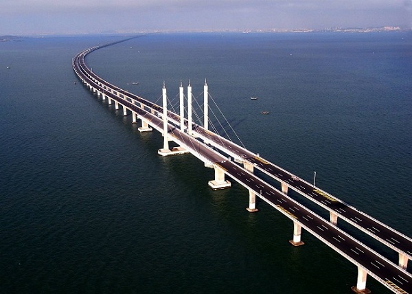 Chiêm ngưỡng những cây cầu vượt biển dài nhất thế giới - Ảnh 1